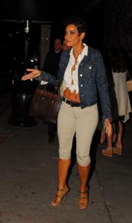 Nicole Murphy feet photo thumbnail