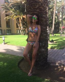 Paula Echevarría feet photo thumbnail