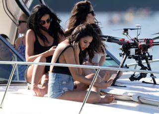 Shay Mitchell feet photo thumbnail