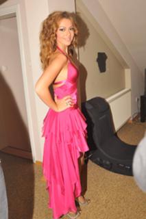 Hadise feet photo thumbnail