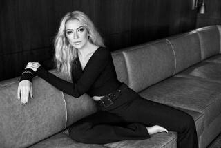 Hadise feet photo thumbnail