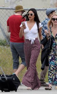 Shay Mitchell feet photo thumbnail