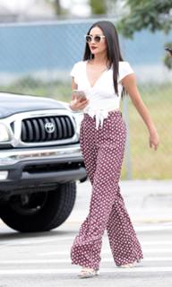 Shay Mitchell feet photo thumbnail