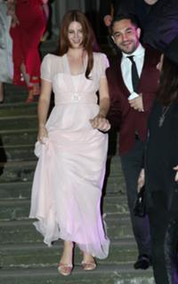 Lana Del Rey feet photo thumbnail