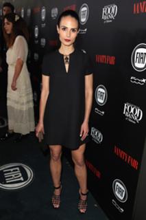 Jordana Brewster feet photo thumbnail