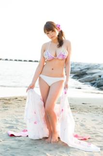 Ai Shinozaki feet photo thumbnail