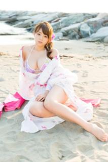 Ai Shinozaki feet photo thumbnail