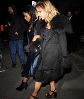 Caroline Flack feet photo thumbnail