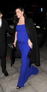 Liv Tyler feet photo thumbnail