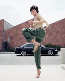 Mandy Moore feet photo thumbnail