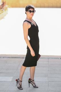 Selma Blair feet photo thumbnail