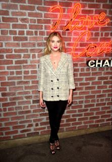 Ashley Benson feet photo thumbnail