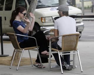 Michelle Trachtenberg feet photo thumbnail