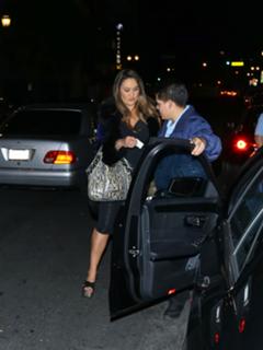 Tia Carrere feet photo thumbnail