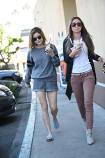 Lucy Hale feet photo thumbnail