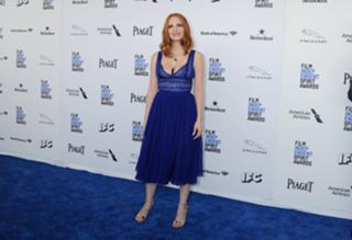 Jessica Chastain feet photo thumbnail