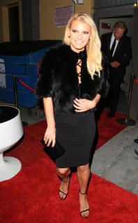 Jessica Simpson feet photo thumbnail