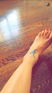 Vida Guerra feet photo thumbnail