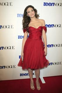 Emmy Rossum feet photo thumbnail