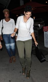Nicole Murphy feet photo thumbnail