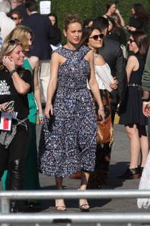 Brie Larson feet photo thumbnail