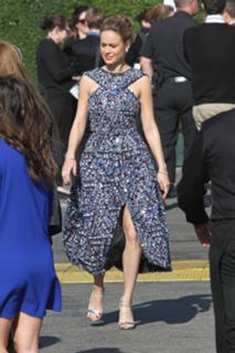 Brie Larson feet photo thumbnail
