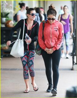 Lea Michele feet photo thumbnail