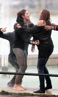 Ashley Greene feet photo thumbnail
