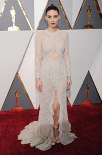 Rooney Mara feet photo thumbnail