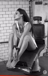 Carolina Ardohain feet photo thumbnail