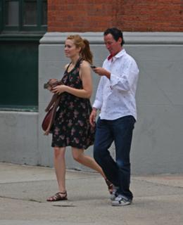 Mandy Moore feet photo thumbnail