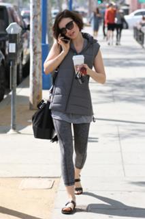 Lily Collins feet photo thumbnail
