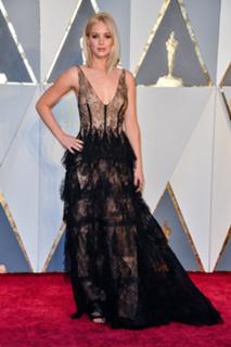 Jennifer Lawrence feet photo thumbnail