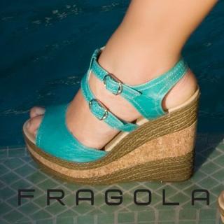 Zaira Nara feet photo thumbnail