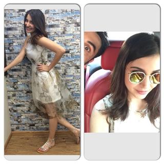 Anushka Sharma feet photo thumbnail