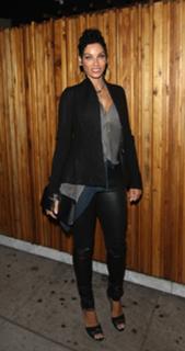 Nicole Murphy feet photo thumbnail