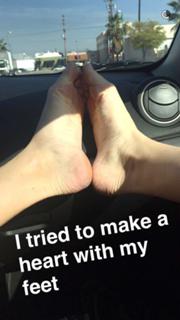 Rachel Ballinger feet photo thumbnail