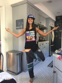 Nina Dobrev feet photo thumbnail
