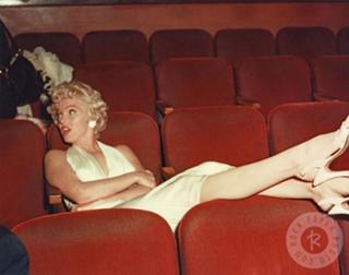 Marilyn Monroe feet photo thumbnail