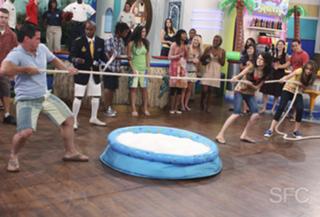 Selena Gomez feet photo thumbnail