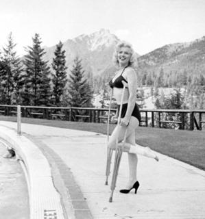Marilyn Monroe feet photo thumbnail