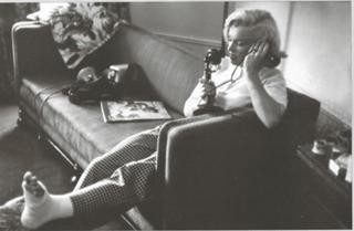 Marilyn Monroe feet photo thumbnail