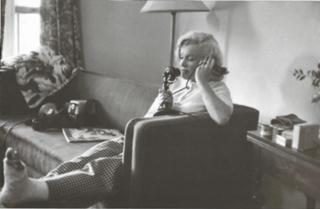 Marilyn Monroe feet photo thumbnail