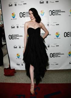 Evan Rachel Wood feet photo thumbnail
