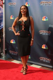 Mel B feet photo thumbnail