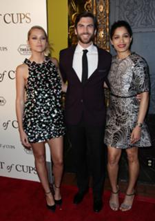 Freida Pinto feet photo thumbnail