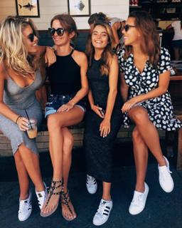 Millie Mackintosh feet photo thumbnail
