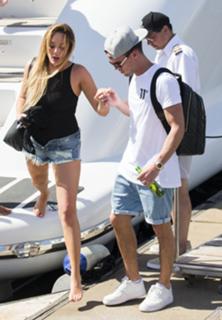 Charlotte Crosby feet photo thumbnail