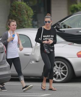 Lea Michele feet photo thumbnail