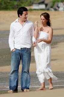 Jennifer Love Hewitt feet photo thumbnail